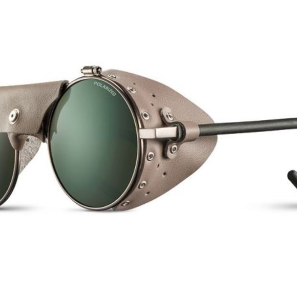 Glasses - Picture 1 of 1